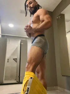 Louis_marley__ Between lights and shadows Pic 3