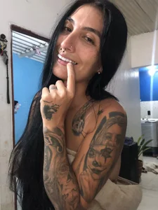 Alici-11's XXX Nude Photo 1