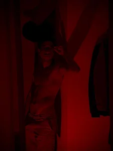 Julian_Dark_: Public ( 4 фото)