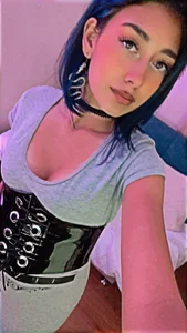 Blue de Scarlet_wd18  3 photos