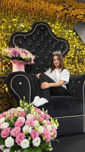 Mel_Odry_ Public 사진