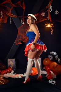 may_wood The Captain of Pleasure Foto 5