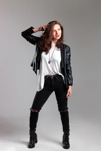 Monica-Bello Para ustedes Pic 5