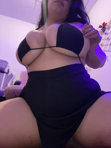 🎶 od Emily_Taylor2  4 snímek