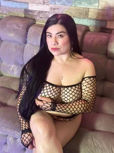 Emilyy_Moon_ first Pic 3