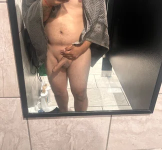 BoywellsのPublicの枚の写真