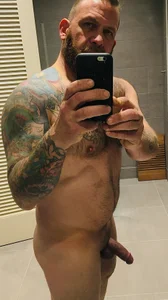 Tattooednakedguy's photo