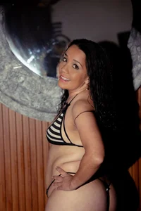ScarletMilf_1: Sexy Lady😈❤️‍🔥 ( 5 фото)