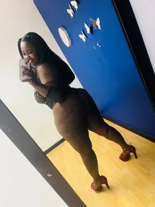 exotic_karmella from various angles in my room Pic 2