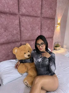 AmyStar1 we love this costume 💙 Pic 2