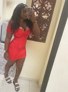 Amina_18 Public Pic 3