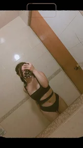 🏖️ de Petite_CherryX  2 Imagens