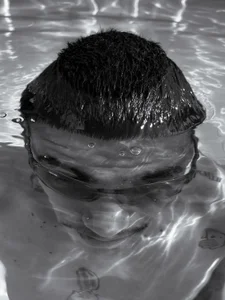 sorry-mom69 I don't like pools because I don't know how to swim :( Foto