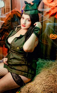 Emelyross_ Public Pic 4