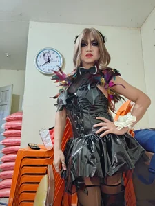 NaughtyFastCum Public Gambar 3