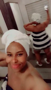SexyBooobs SEXYBOOOBS calling you daddy to come on her room .tips and gifts are expected slika