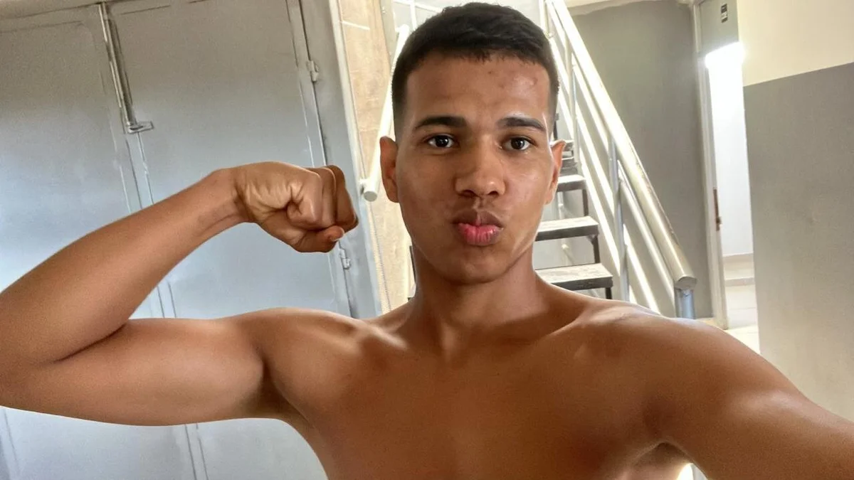 Foto  1714 de Noah_sexhotty – em alta