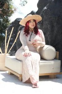 juicy_led_: Tropical refuge ( фото)