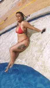 LorenaStevens Pool day Pic 2