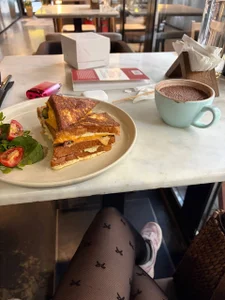 Melissa_me0w I had such a delicious sandwich for breakfast today! Pic