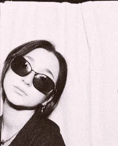 YasmineWest I love the old camera, such beautiful and aesthetic photos. Hình