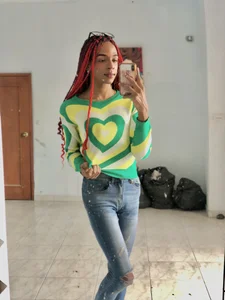 DakotaRosee Sunday in home. Pic 2