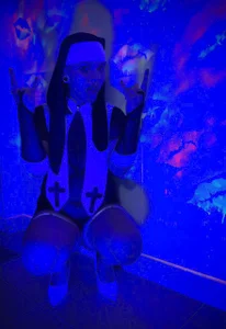 vanesa_bobs evil nun Pic 8