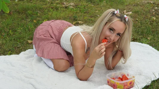 IsabelleEthan kullanıcısının Watermelon- King of Summer !🎀 albümü -  fotoğraf