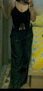 Ishaa_SharmaaのPublicの枚の写真