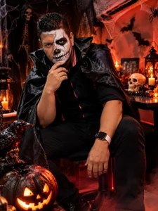 MarkGray_ Halloween 🎃👻 Pic 3