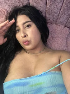 laraiisboobs Public Foto 8