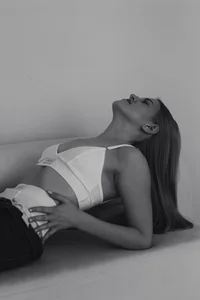 Alicia_Hars Feel me Gambar 2