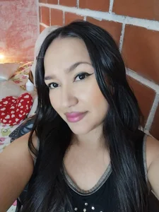 EmmaEspinoza_ Public Pic 6