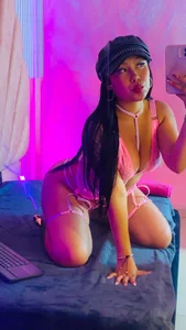 Alaya_Rosse_v Public Pic