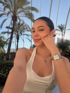 Sofy_Bradd Strolling through Valencia 😍 Pic 2