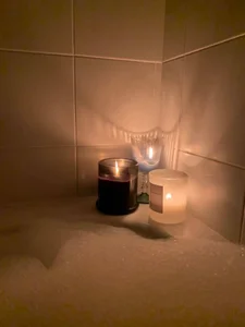 MarenGoodrich aesthetic shower Hình