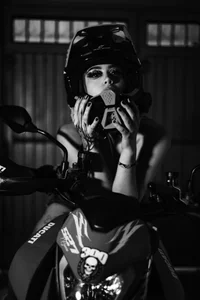 ScarlettRusso1: 🖤 ( 5 фото)