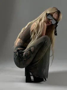 Golden_Aline my new photo shoots^^ Pic 6