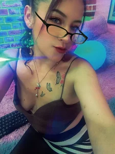 Come to my living room and let yourself be enveloped by the darkest side of desire... de Denise_Diaz  5 Imagens