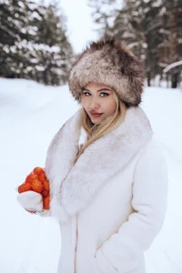 LunaHouston 🎄🎄🎄 Pic 2