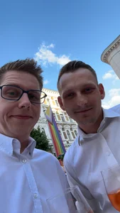 Public od GayCoupleVERS  3 snímek
