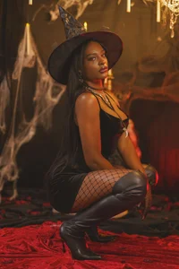 nahomi_campbell my magic spell Pic 2