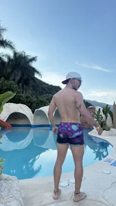 calvin_keller Public Foto 4