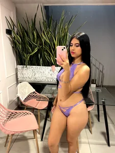 dalila_hotx1 Do you like the color lilac on me? Pic