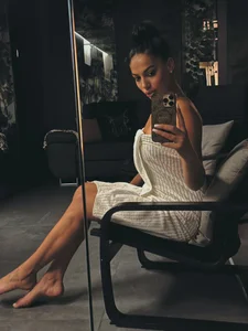 Bella_Vixen_ kullanıcısının Public albümü -  2 fotoğraf