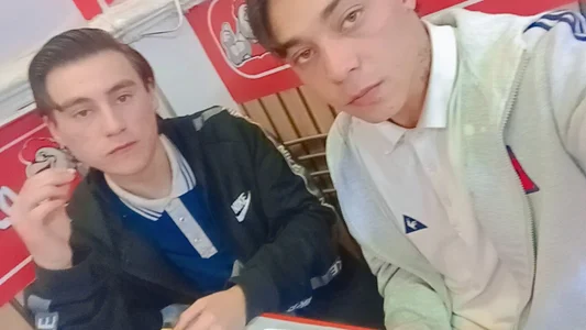 sanriscoqueteohot Dos amigos cariñosos Pic 6