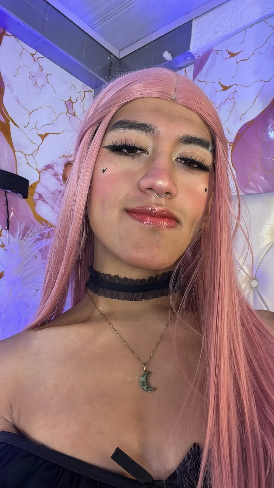 Трендове зображення  9867 Luna_Sissy_
