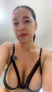 megan_rous_ good night my loves come and join me on this burning night❤️‍🔥🔥🫦🍒 Immagine 