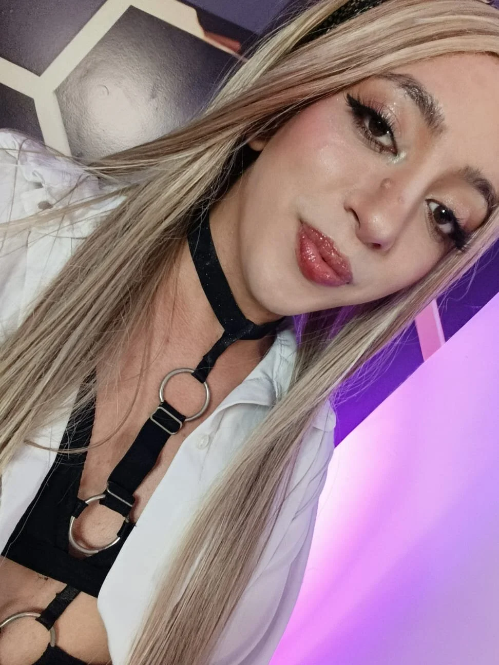 صور ChloeNix الرائجة  3068