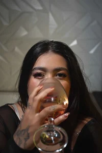 lilithst_ You coming with me? 🍷 Gambar